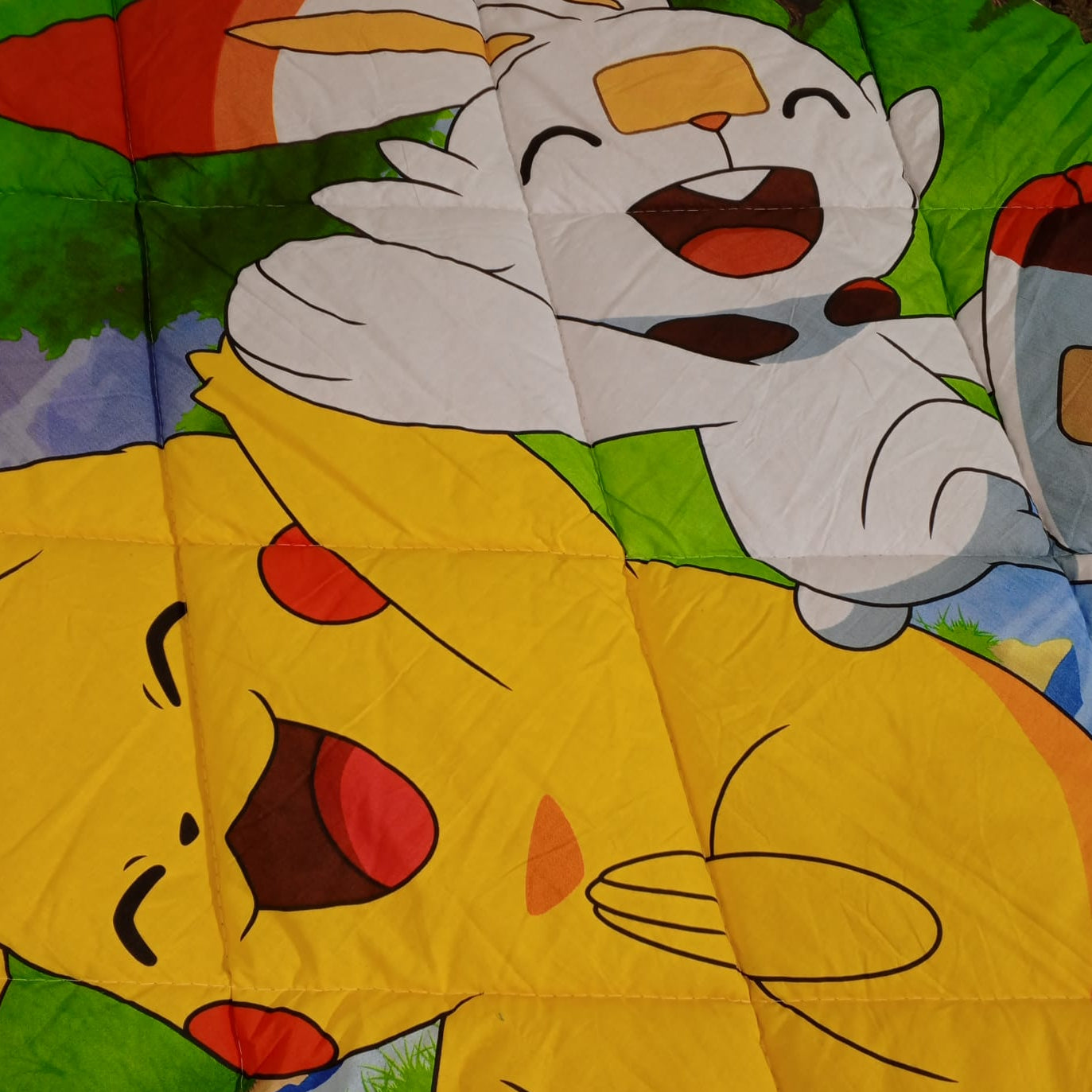 Pokémon Adventure & Comfort Quilt With Green Edition