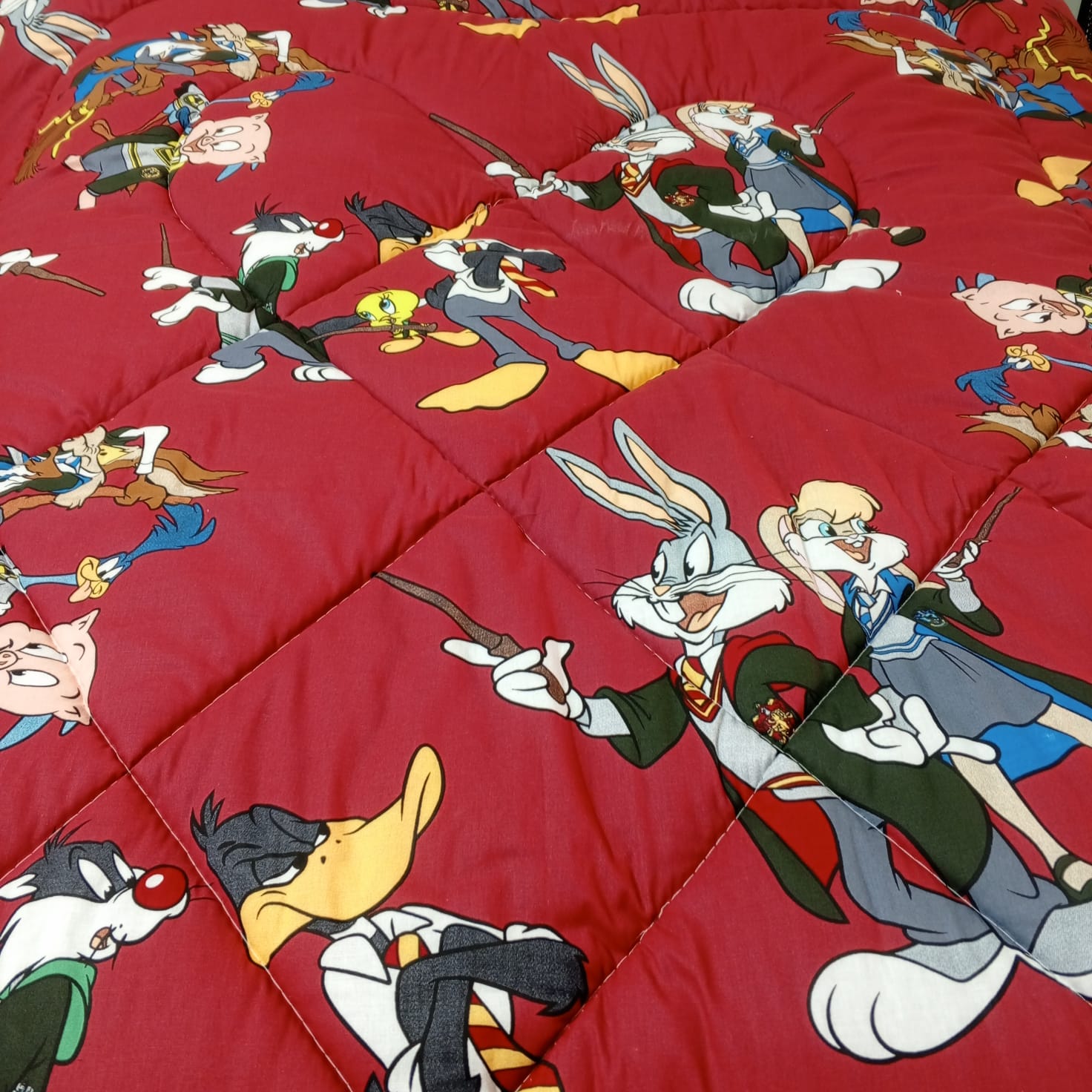 Warner Bros Quilt with Classic Dreams Edition - Elore